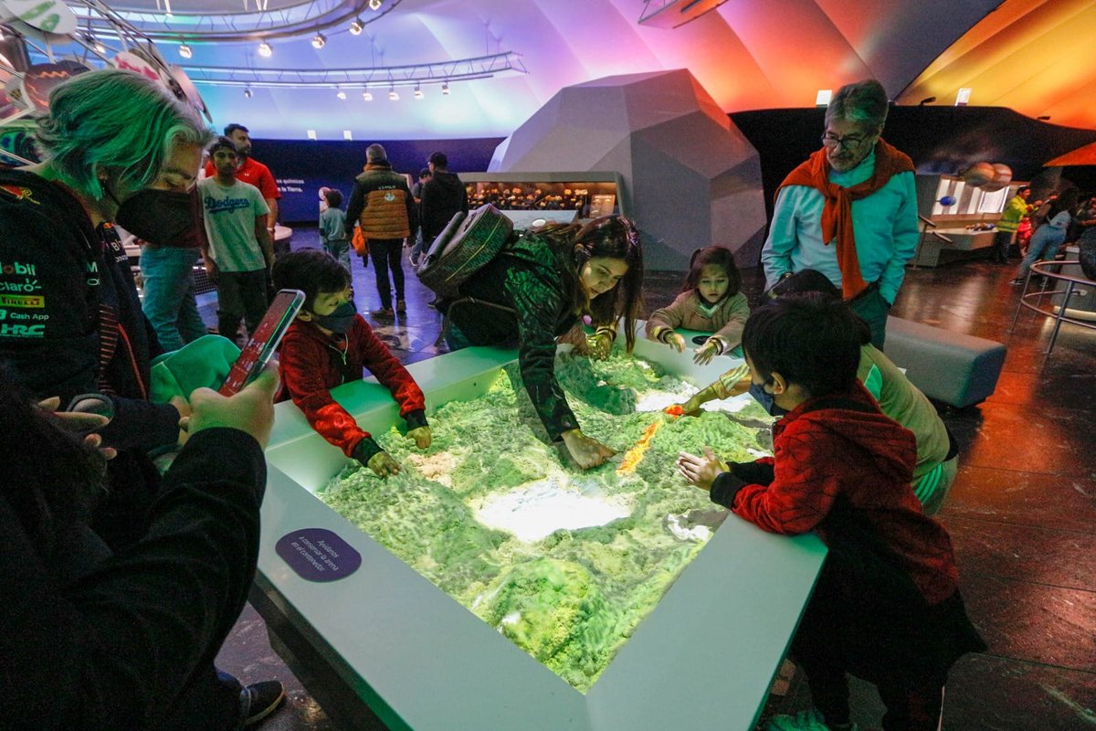 SEDEMA_CDMX's tweet photo. Este #FelizJueves ven a aprender sobre la historia del universo en las Bóvedas que reinaguramos en el @MHNCA_CDMX, gracias al proyecto #ChapultepecNaturalezaYCultura.  
📆Martes a domingo
⏰10 a 17 horas
@martibatres @GobCDMX https://t.co/L0gMqlc3Xn