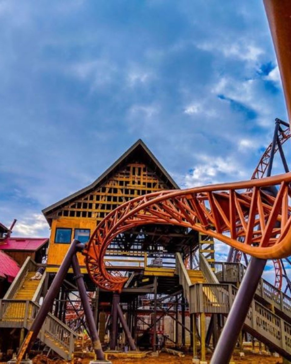 Carowinds tweet media
