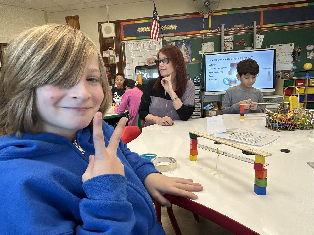 TursiCristie's tweet photo. Engineering challenges w Ms. Rundo and Ms. Muscarella at Lindell today @Jennifer_LynnP @jengallagherlb @Jostroff2 @lrundo23 https://t.co/FtuTxZlInt