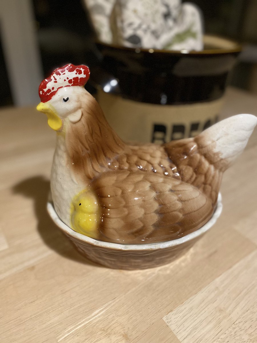 Vintage egg holder, chicken with hens!