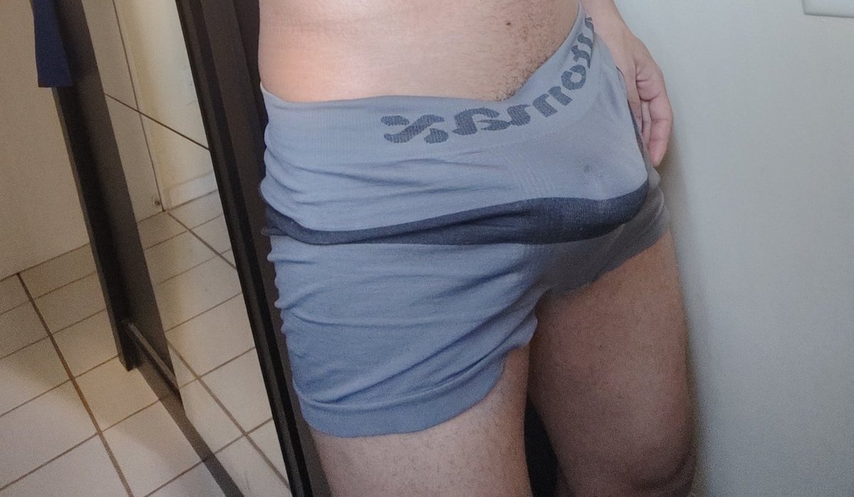 PGBH40's tweet photo. Quem curte esse tipo de cueca aí?
Quem for de Belo Horizonte Zn bairro Guarani, chama ae vamos desembolar troca de cuecas, se for #mavambo estilo #favelado melhor ainda!
Quem tem fetiche por #cueca #cuecaboxer chama ae, vamos trocar. https://t.co/JwXn33AOK4