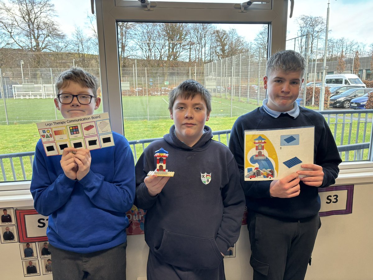 🏗️ #LegoTherapy brilliance at S2A today! 🌟🚀 Using their SCERTS Lego Therapy Communication Board, we navigated our way to construct an impressive lighthouse. 🚢 All pupils demonstrated excellent communication skills👏#SCERTSinAction #CommunicationMasters 🧱🗣️ @Kilpatrickscho1