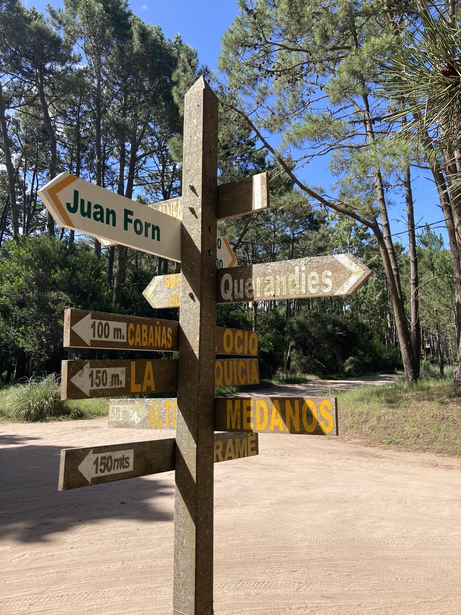 SofRisitas's tweet photo. Y me gusta pensar que nos vamos a encontrar en la esquina de Juan Forn y Querandies, república de Mar de las Pampas 🤍 https://t.co/AimCD1ej1k