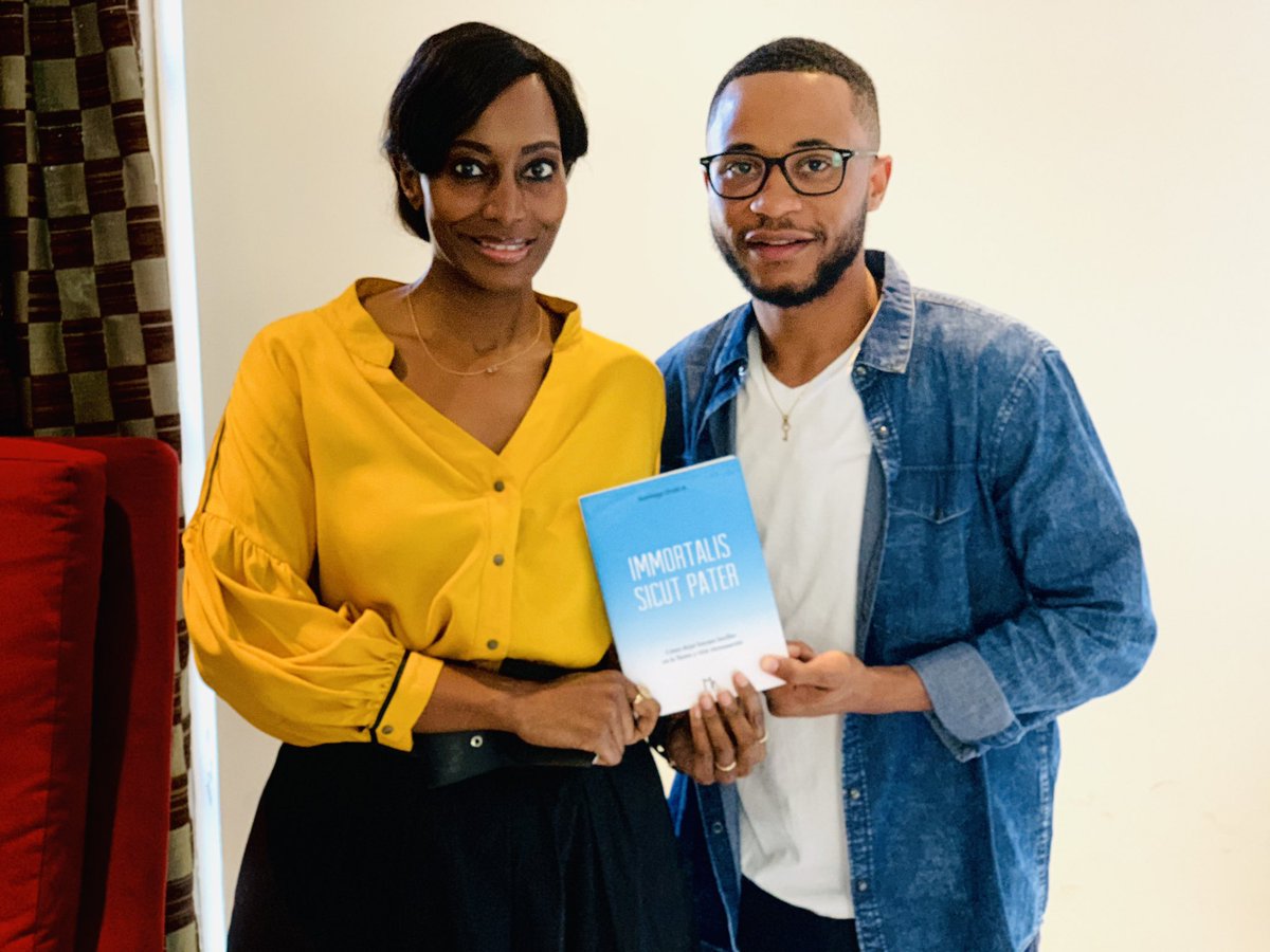 ThiagoOndo's tweet photo. En las páginas 144 y 145 del libro #lacontraseñadetuéxito están plasmadas las palabras de una de las pocas mujeres que admiro; Bisila África Bokoko Toichoa, #bisilabokoko 

#bisilabokoko #santiagoondoayang #ahoraeg #realequatorialguinea #argentina #españa #madrid #literatura https://t.co/fERvqOctY7