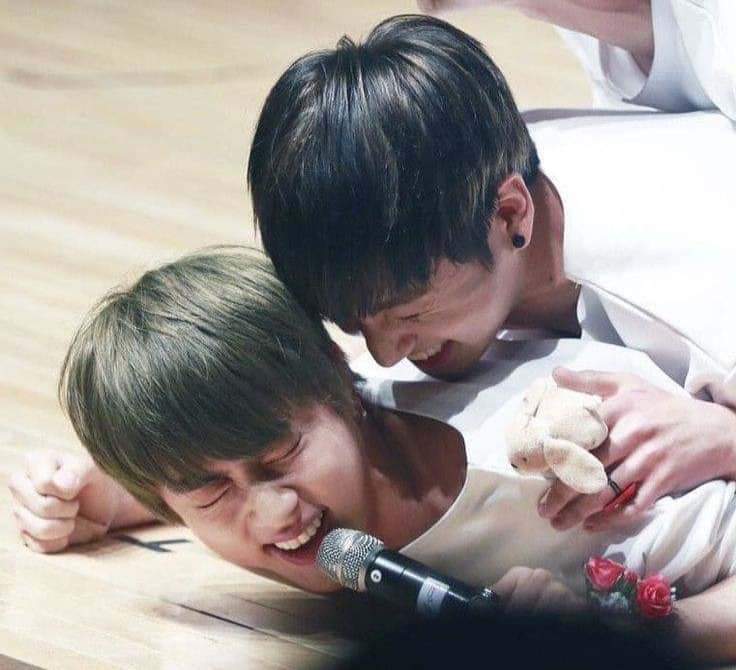bamjinkook's tweet photo. NOTHING CHANGED 🩷💜🫶 https://t.co/Utx1OCDWTB