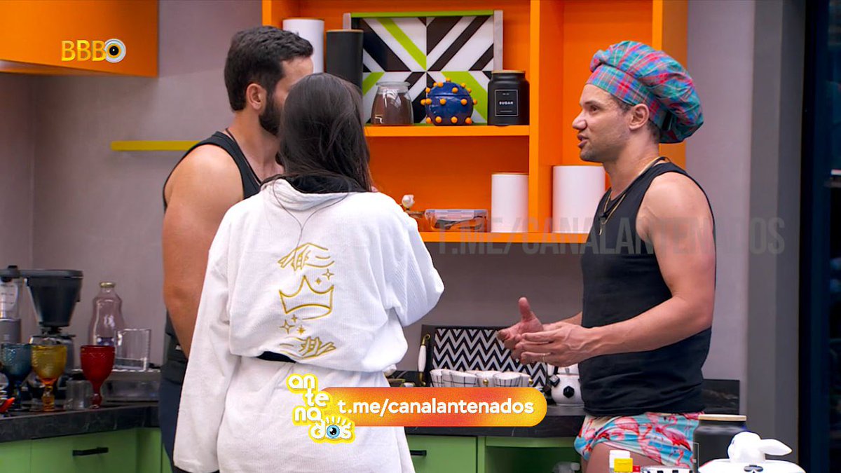 simtofofocando's tweet photo. Maycon estava chorando novamente e recebe conselhos de Deniziane e Matteus para se tranquilizar. 

NÃO AGUENTO MAIS ESSE CARA CHORANDO, MEU DEUS KKKKK

#BBB24 #BBBB24 https://t.co/0KzsY7UXiI