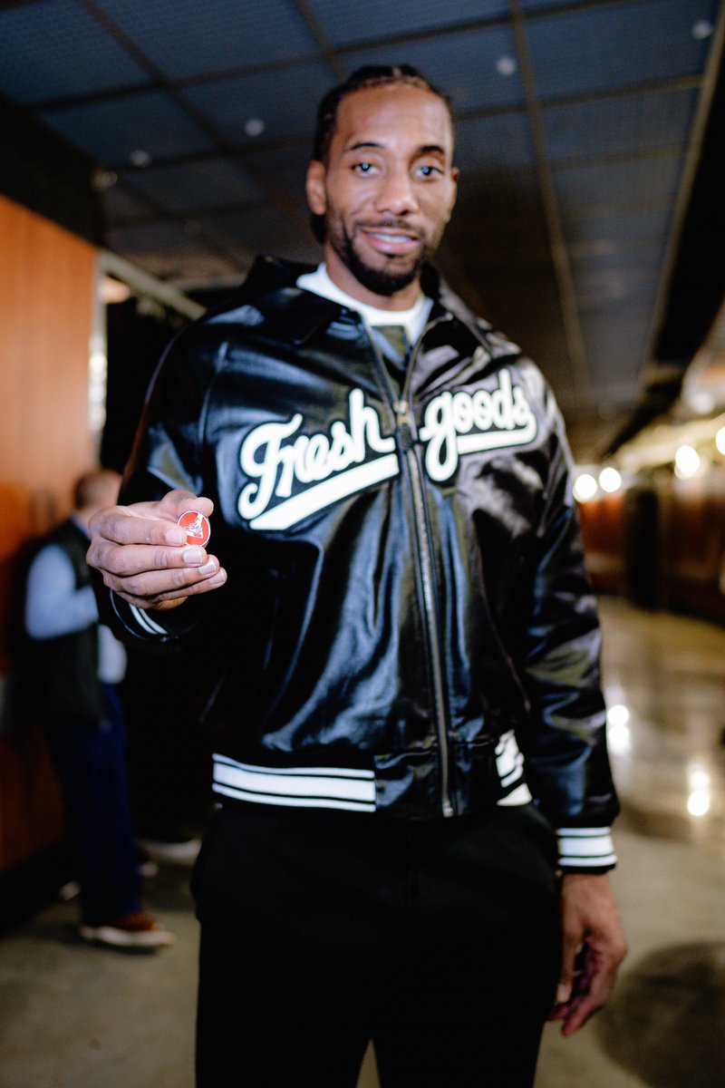 LAClippers's tweet photo. Kawhi's got his Chuckmark!

Get yours ➡️ https://t.co/cp4s8Bom7s https://t.co/oNmb2enJ6u