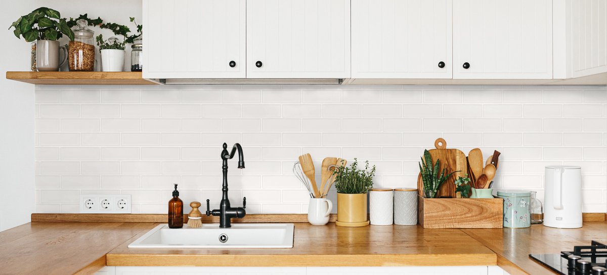 tilesnthings's tweet image. Unveiling kitchen perfection with our Century 2'x6' Brick Porcelain Mosaic! ❄️✨ The epitome of modern chic, this porcelain beauty adds a touch of sophistication to every culinary creation.
#kitchengoals #modernelegance #mosaicmagic