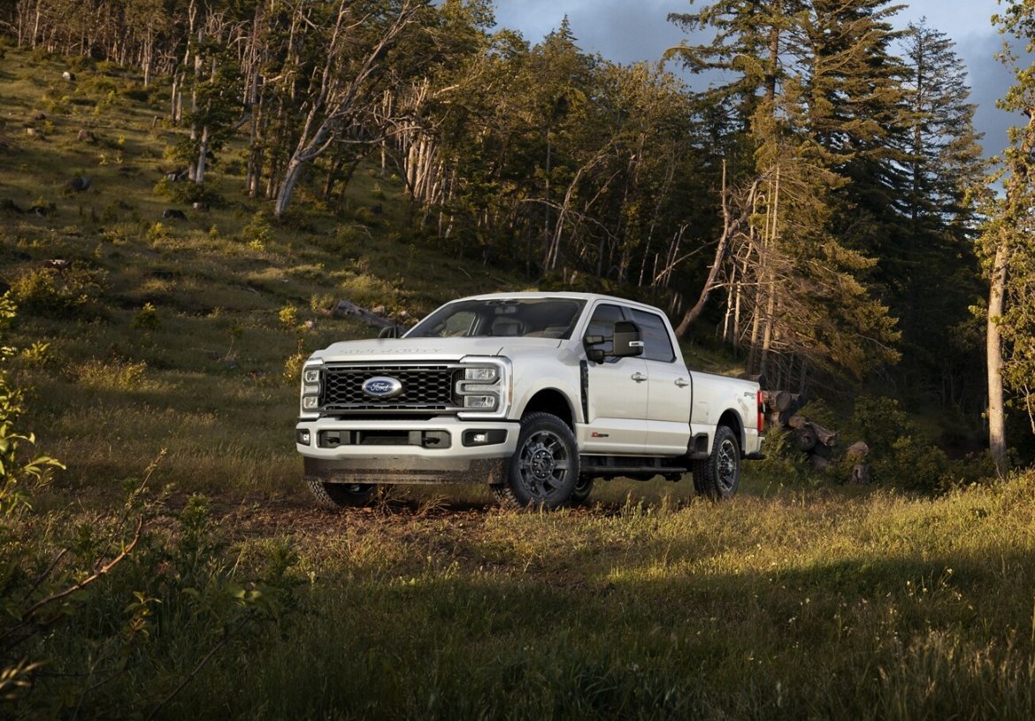 Get ready to witness the unrivaled power and unbeatable durability of our Super Duty trucks! 

Our 6.7L high output Power Stroke V8 Turbo Diesel Engine is engineered to conquer any task, whether you're on the job or exploring off-road. 💪💥