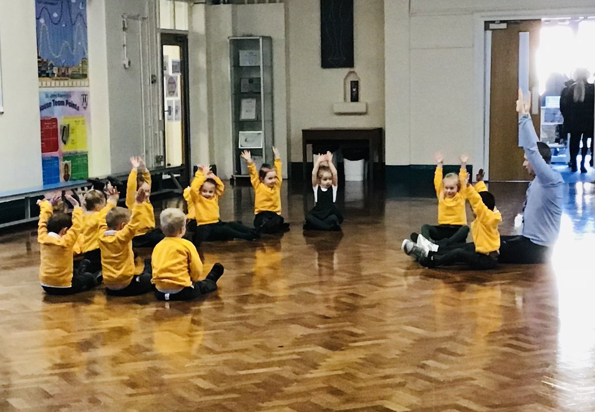EYFSSJV's tweet photo. Nursery have been getting busy inside this week too! Learning about the Epiphany 👑 🐫 Winter themed collages 🥶❄️ PE 🎽and Number Bingo 🔢 https://t.co/tq2j0NDfK6