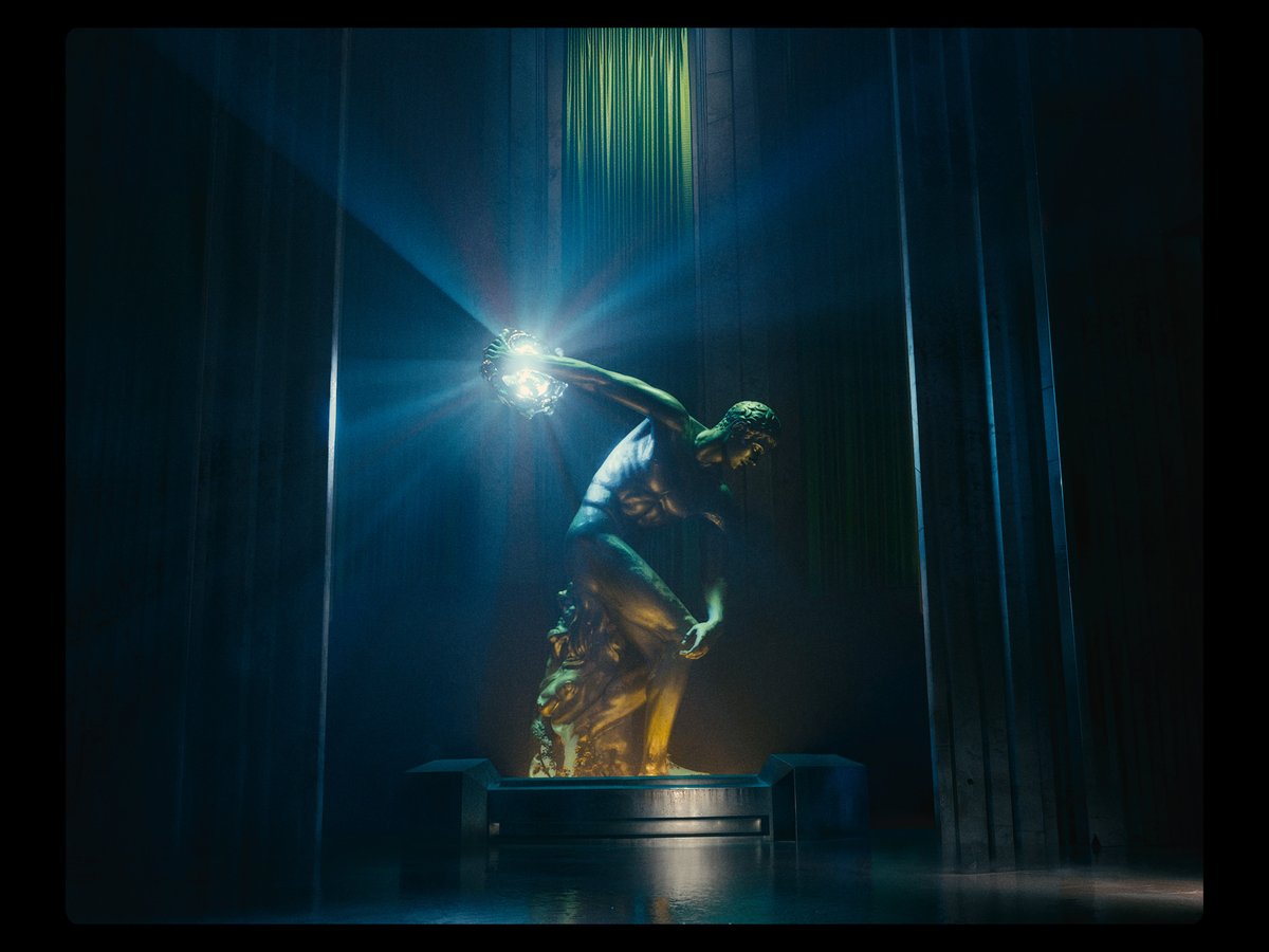 Metal wings - rendered in blender using cycles. Most assets used are from the blender marketplace. 

#blender #lighting #3d