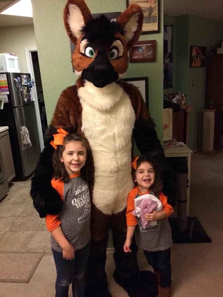 lilfurbal's tweet photo. It's just too much adorable.  My nieces drew me fan art, :D.  Also, Beans. https://t.co/S3jABzLDsD