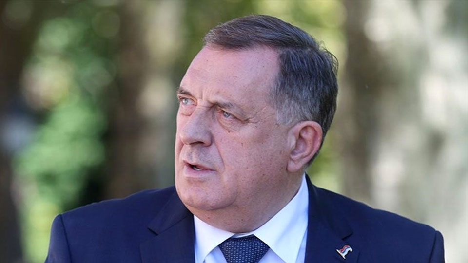 OttomanaNews's tweet photo. BALKANS  
Bosnia &amp; Herzegovina: 
Separatist Demands #BosnianSerbs 
#BosniaHerzegovina #USA #MiloradDodik 
https://t.co/rtS4F293zN https://t.co/bdHQ0gwsKI