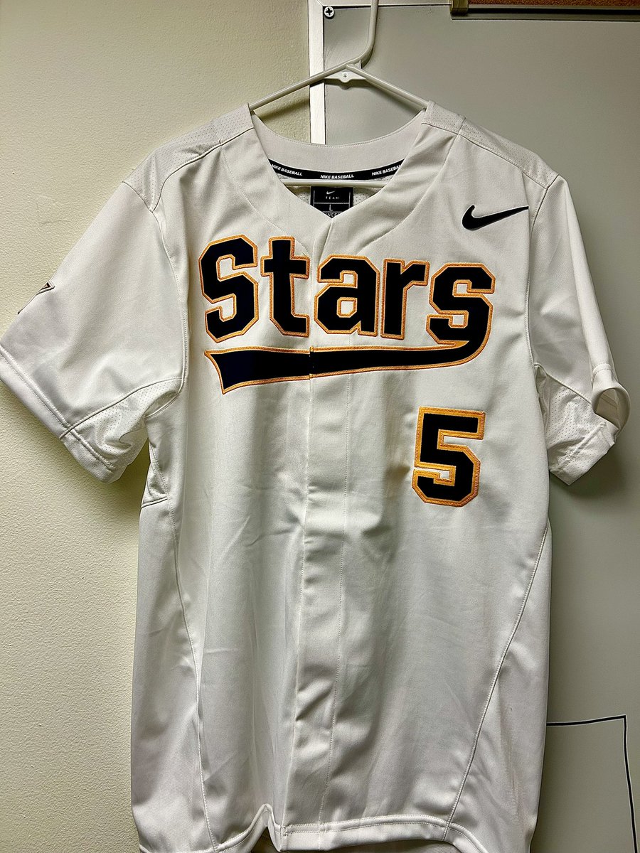 Seth Dvorak (@sethdvorak) on Twitter photo Brand new White Nike Jerseys heading into the ‘24 Season. This will be our 4th jersey joining Navy, Gold, and Grey. Excited for the season!
-
-
<a href="/DU_Stars/">Dominican University Stars</a> Brand new White Nike Jerseys heading into the ‘24 Season. This will be our 4th jersey joining Navy, Gold, and Grey. Excited for the season!
-
-
<a href="/DU_Stars/">Dominican University Stars</a>