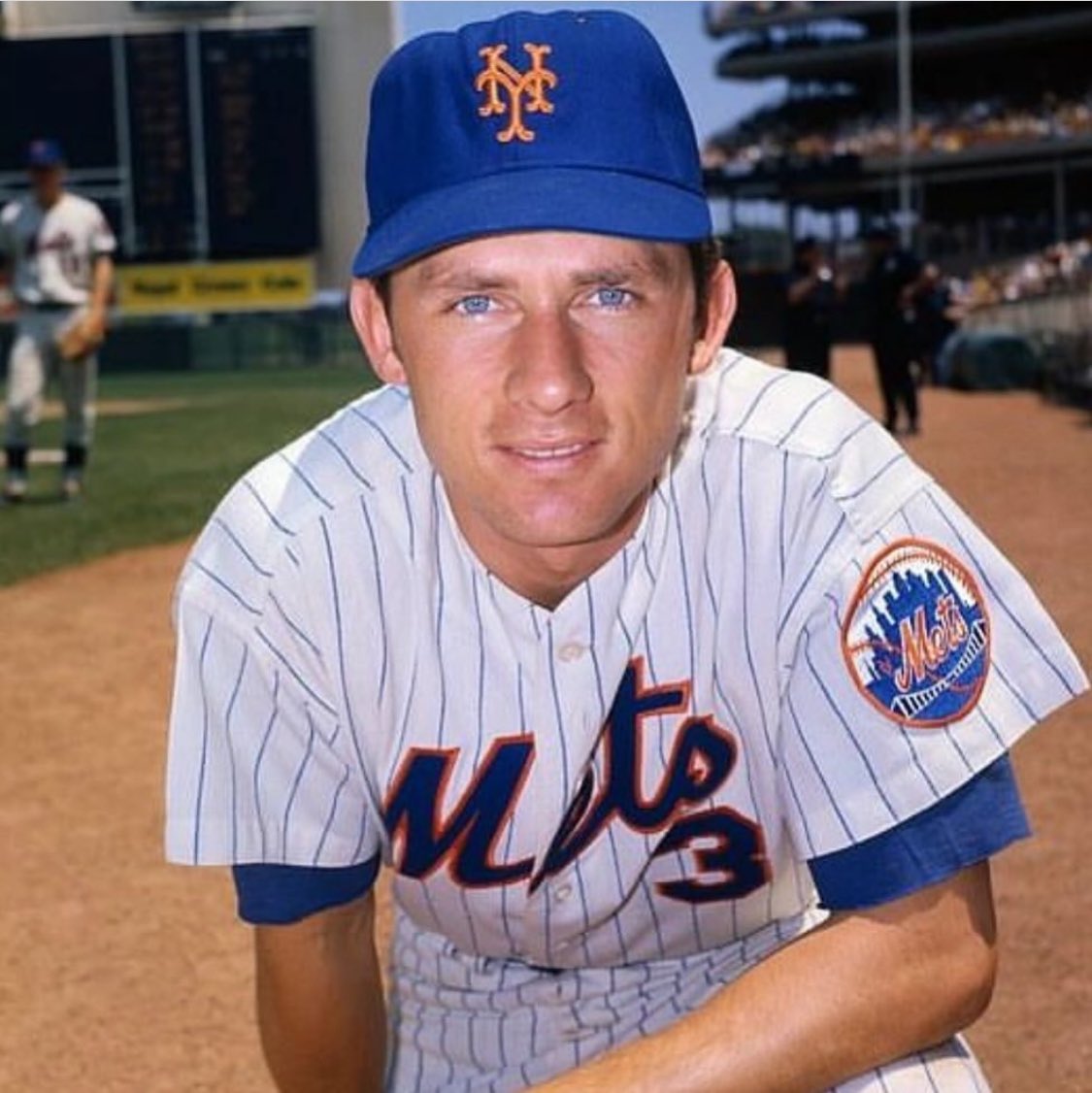 MelissaJoanHart's tweet photo. Rest in peace friend! My mom's best friend from high school married #BudHarrelson and they were a big part of my childhood memories. From playing with their kids to me always begging him to show me how he could wiggle his ears. He will be missed! #MiracleMets #shortstop https://t.co/f54DatiiIo