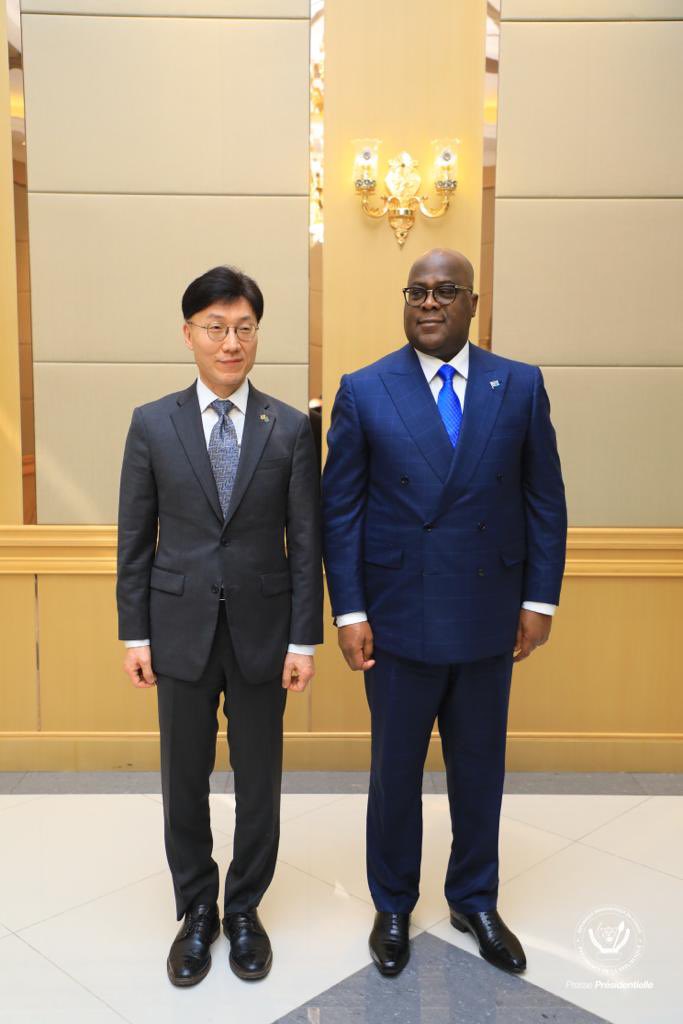 Le 1er, M. Nicolas Berlanga Martinez, est multilatéral de l’#UnionEuropéenne. Les 3 autres sont des bilatéraux. Il s’agit de M. Ogawa Hidetoshi du #Japon, M. Antonios Papadopoulos de la #Grèce et M. Jeong Hong Geun de la #CoreeduSud.