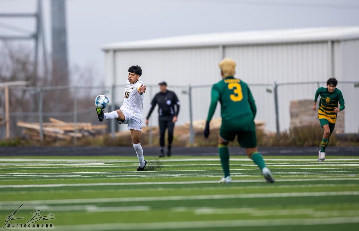 OfficialCISD's tweet image. ⚽️🔥 Dive into the excitement with these snapshots from our Varsity Boys Soccer team! From stunning goals to incredible teamwork, our boys are leaving it all on the field. See more pictures here: trst.in/yQW3FJ 📸 #CISDBelieves #CISDGrows