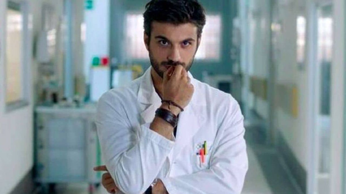 TCDSTV's tweet photo. - L’hai superata?
OVVIAMENTE NO.
 #DocNelleTueMani3 https://t.co/uWIb2meVHj