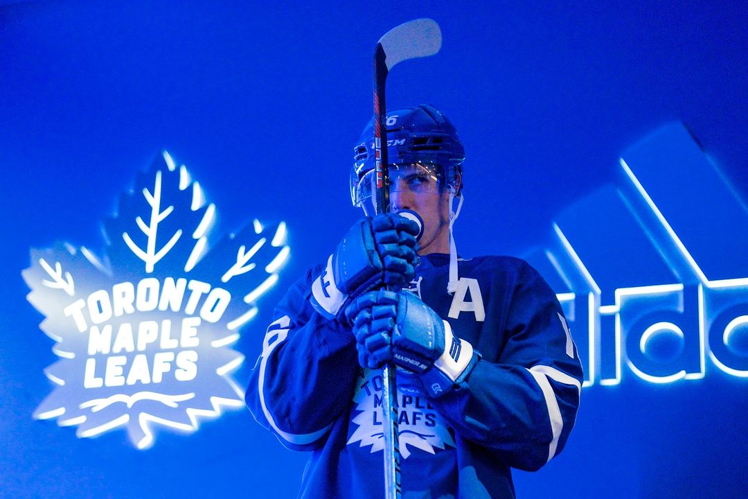 With 2 points tonight Mitch Marner can become the fastest Maple Leaf to reach 600 points in 545 games played

This would beat the record previously held by Darryl Sittler (584 games played)

#NHLAllStarVote Mitch Marner 

#LeafsForever