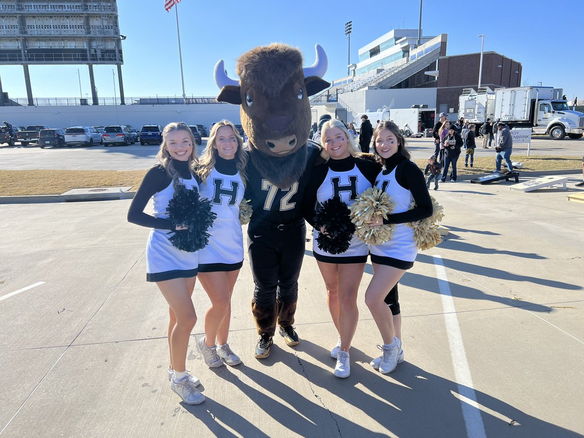 MarcusJames38's tweet photo. Let’s Go Bisons in the Division 2 National Championship game today! https://t.co/6A7DcFX80f