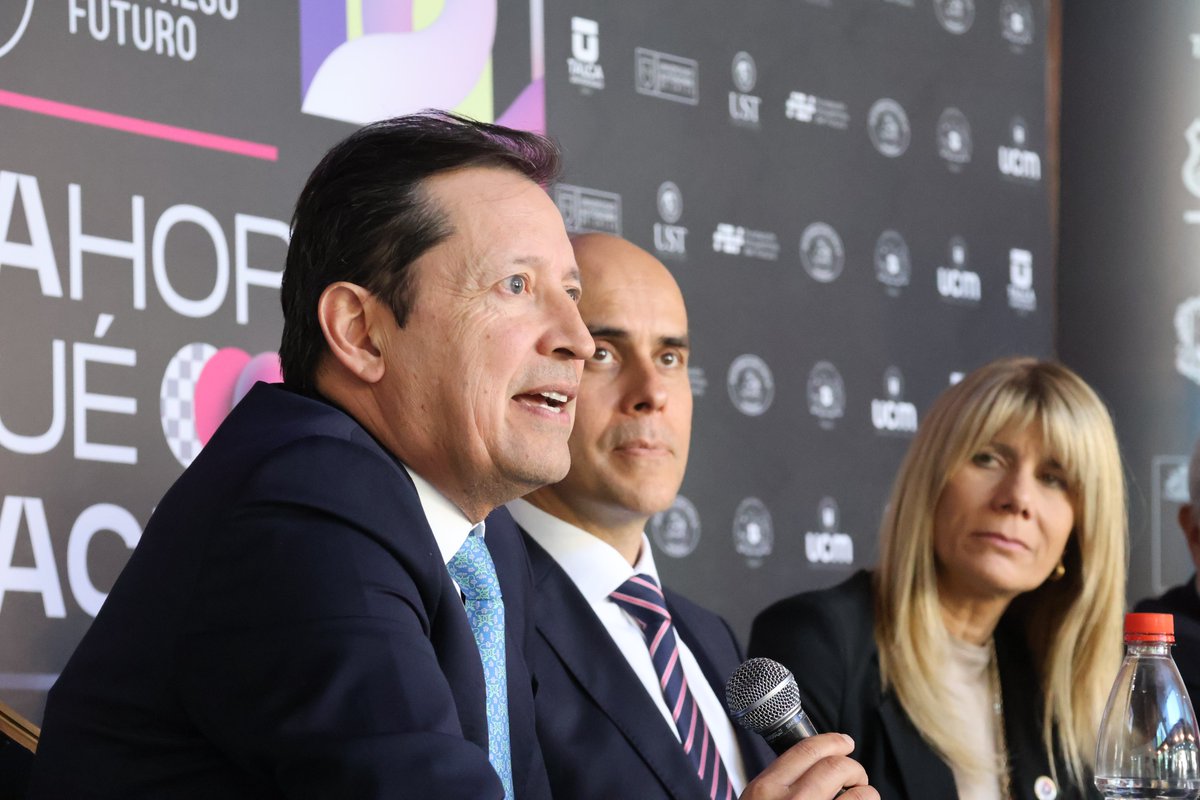 Universidad Autónoma de Chile tweet media