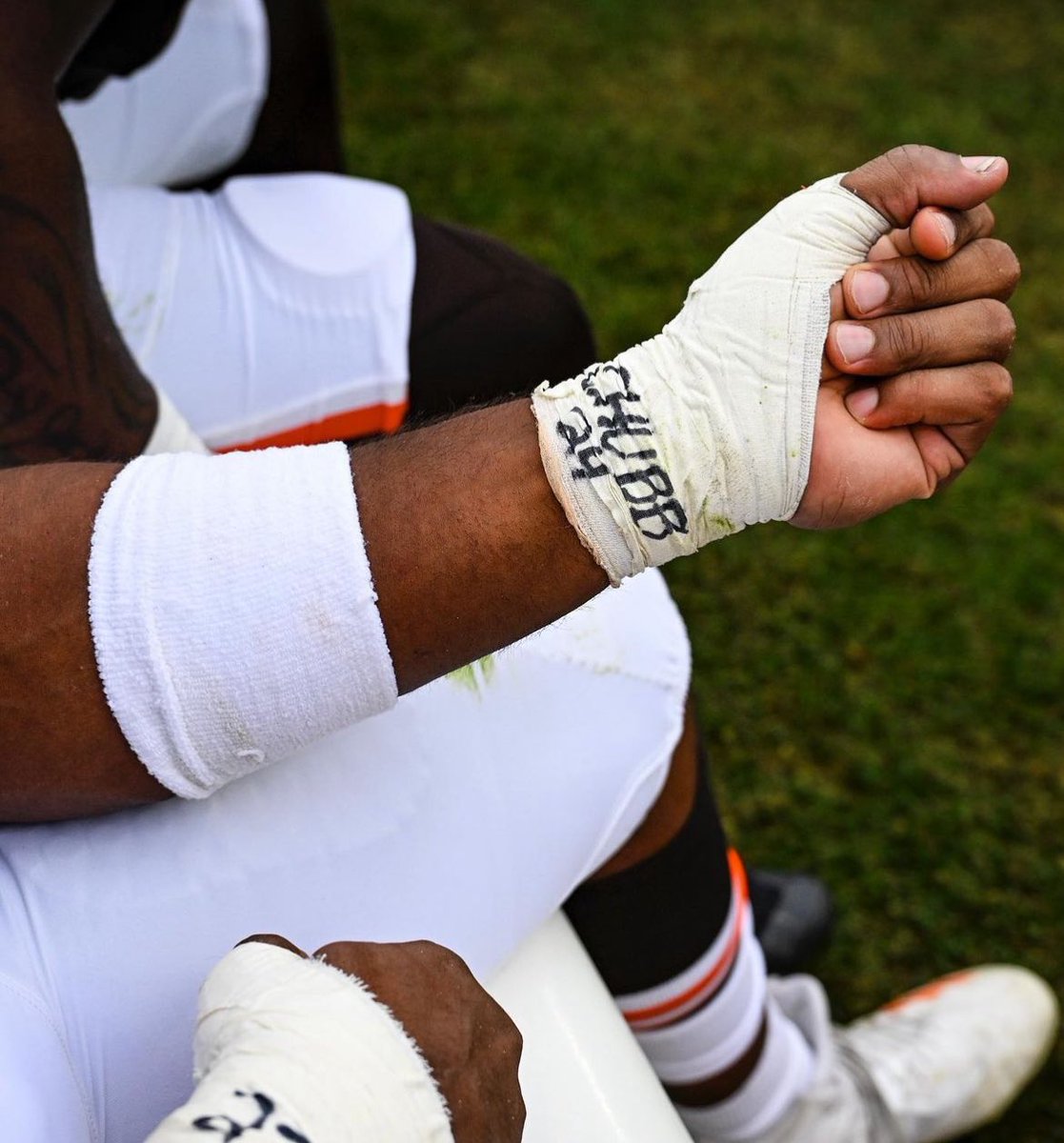 karnsies817's tweet photo. Pick the Browns Saturday.

Cleveland has a higher purpose. https://t.co/ziUEgI3yn2