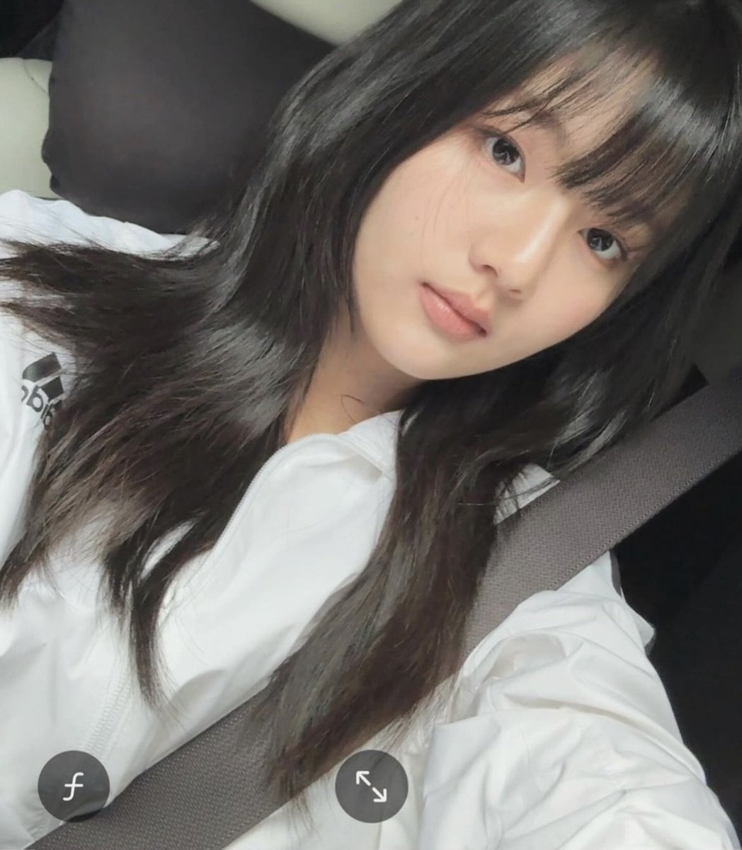 nun_abi's tweet photo. the schedule eunsoo mentioned could possibly be a project for adidas?? 🏃🏻‍♀️👟

possibly a campaign? this wouldn’t be her first time working for a brand either. https://t.co/xxfh0psbYM