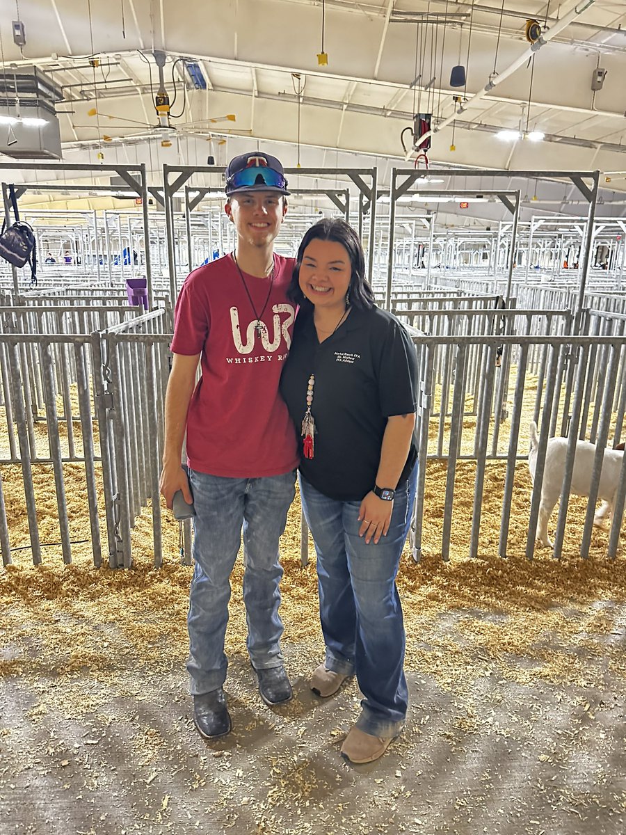 Celebrity showman show was such a SUCCESS today!! Thanks to everyone who came out and supported our kids!! The countdown to KISD Livestock Show is ONNNN!!! 32 days!! 💜 #mrhs #bepurple #beproud #ilovemortonranch #FFA #TeachAg @MRHSMavericks