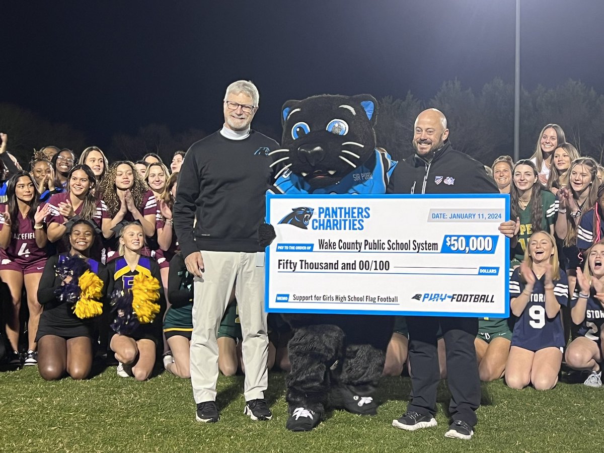 WCPSS_Athletics's tweet photo. Sights &amp; Sounds From Tonight’s Women’s Flag Football Kickoff! 👧🏽🏈🔥 https://t.co/JkMLwaj1HJ
