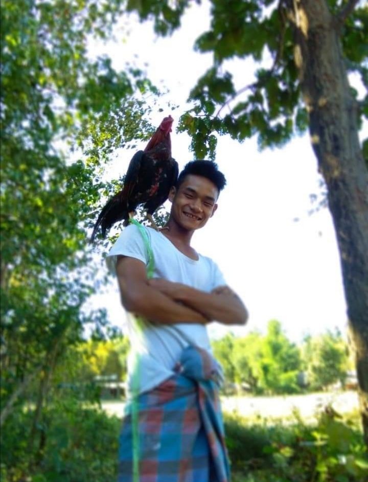 HmineMoelo66604's tweet photo. Ko Gyi Kyaw ( or ) Ko Kyaw Gyi 😁😁 https://t.co/sA3hWjFOS8