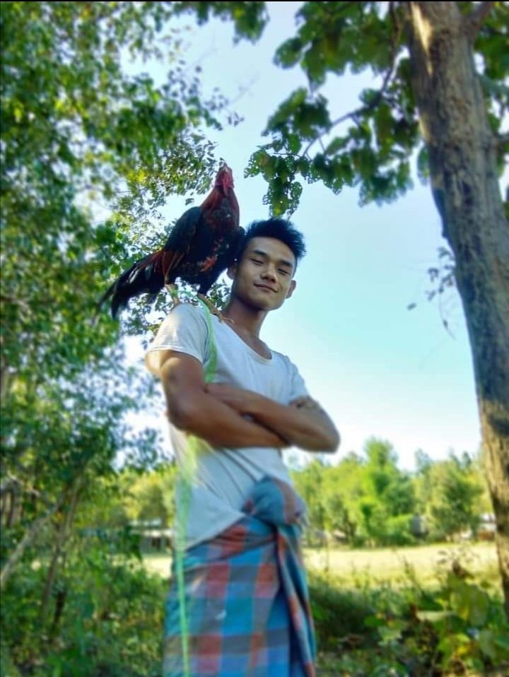 HmineMoelo66604's tweet photo. Ko Gyi Kyaw ( or ) Ko Kyaw Gyi 😁😁 https://t.co/sA3hWjFOS8