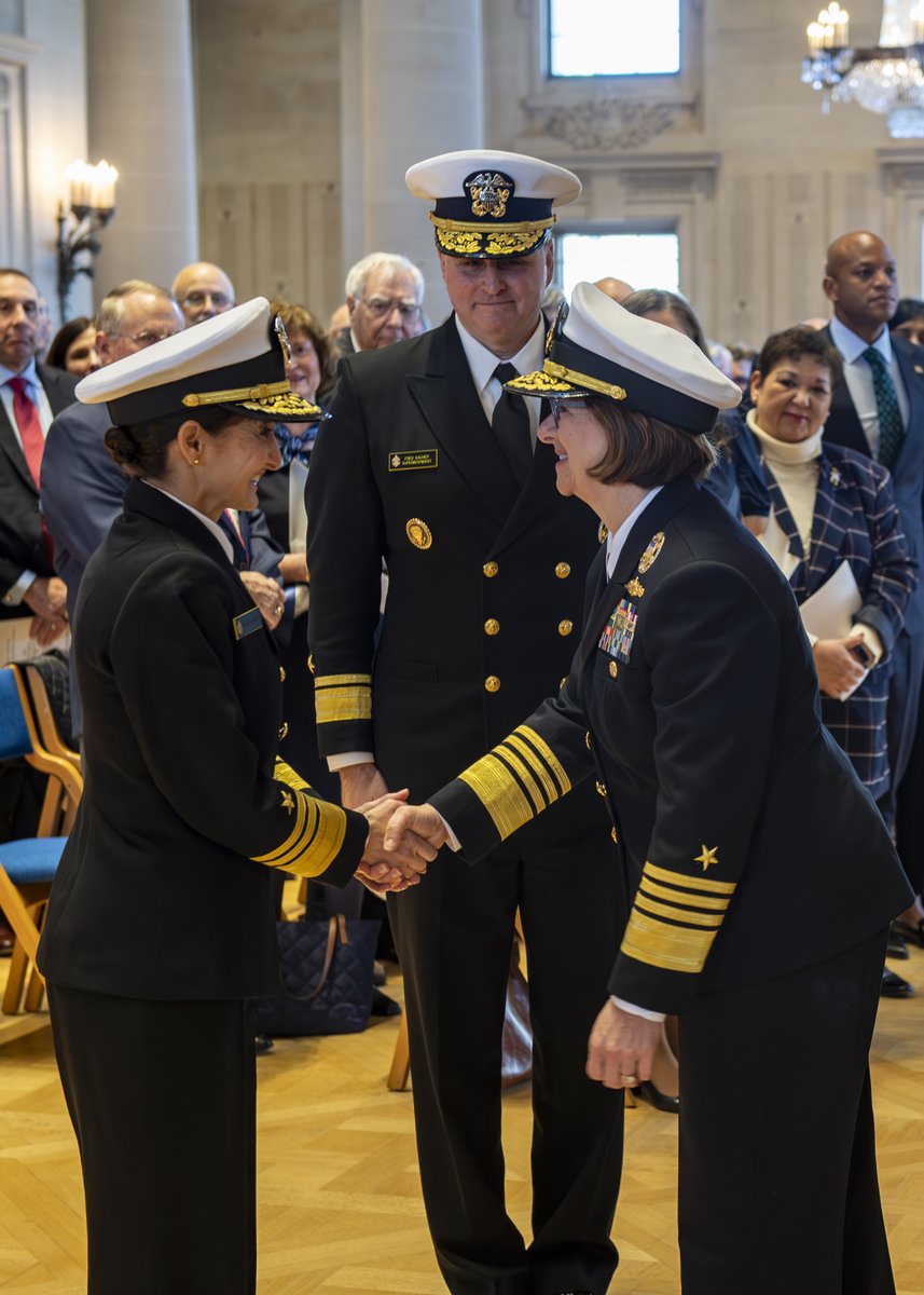 NavalAcademy's tweet photo. During a change of command ceremony today, we welcomed our 65th #superintendent Vice Adm. Yvette Davids, #classof1989, and said thank you to Rear Adm. Fred Kacher, #classof1990 and 64th superintendent. Hail and Farewell! ๐
@SECNAV @USNavyCNO @USNavy https://t.co/iOPHiUL8ea