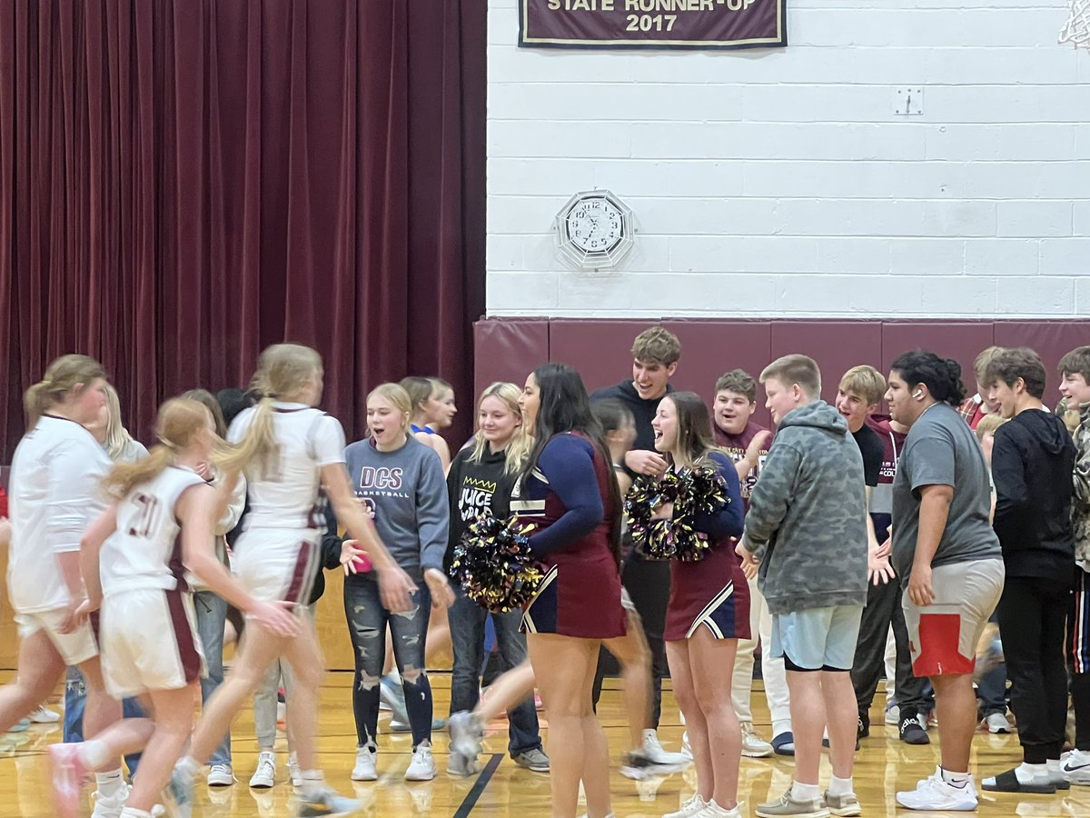 troylurz1's tweet photo. And there we go! The Lady Tigers win another one. Great things are happening here. Keep it up ladies. Nice team win again. #DCSPride,@dcstigers,#MyDCSstory https://t.co/y03T4Vb6QZ