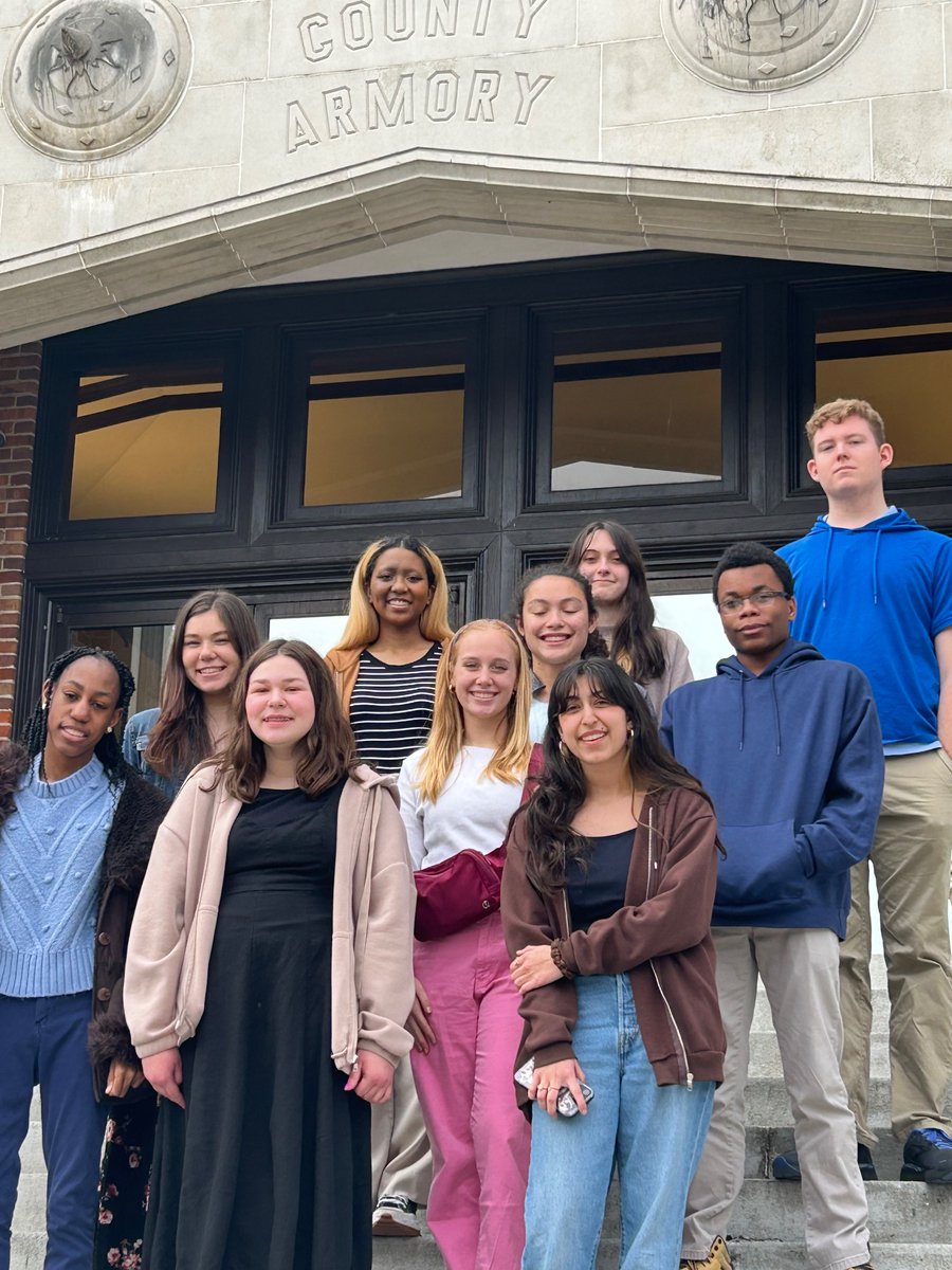 Mrs. Anderson and her high  school art class visited the Tallahassee Senior Center Art Exhibit to view works of art from various local artists. After viewing the artwork, students enjoyed a short walk to Midtown Cafe for lunch.