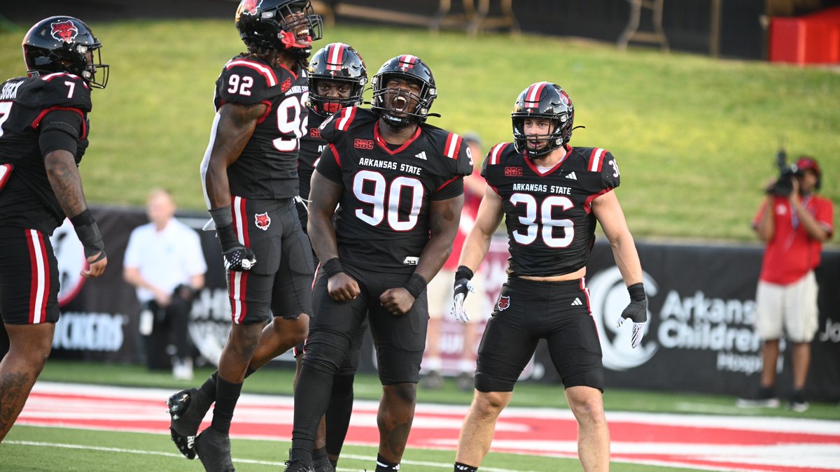 SethTaverner's tweet image. #AGTG After a great conversation with @CoachNickGrimes I am Blessed to receive my 1st D1 offer from Arkansas State Football!! @CoachButchJones @AStateFB #WolvesUp