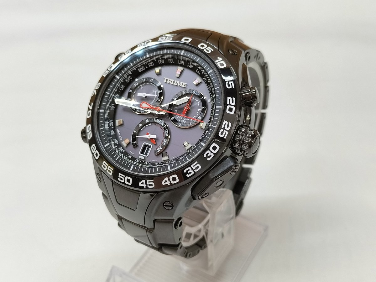 hardofftakikawa's tweet photo. 腕時計入荷しました⌚

#ハードオフ　#hardoff　#中古
#リユース　#腕時計　#watch
#自動巻　#gucci　#epson
#spinnaker https://t.co/kNHdGE6YqT