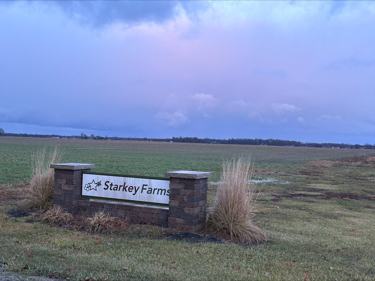 INCornFarmers's tweet image. Mike Starkey hosted a workshop and dinner on his family farm Tuesday night in Brownsburg. During the workshop sponsored by ICMC, Starkey highlighted some of the different practices, products, and equipment he uses on his farm. The event was held ahead of the #CornCheckoff