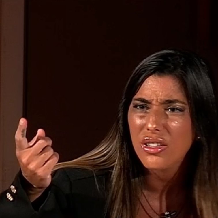 FUERTE CRUCE EN VIVO  🔥
¿De qué lado estás?

❤️  EMMANUEL
🔁  CATALINA
 
#GranHermano