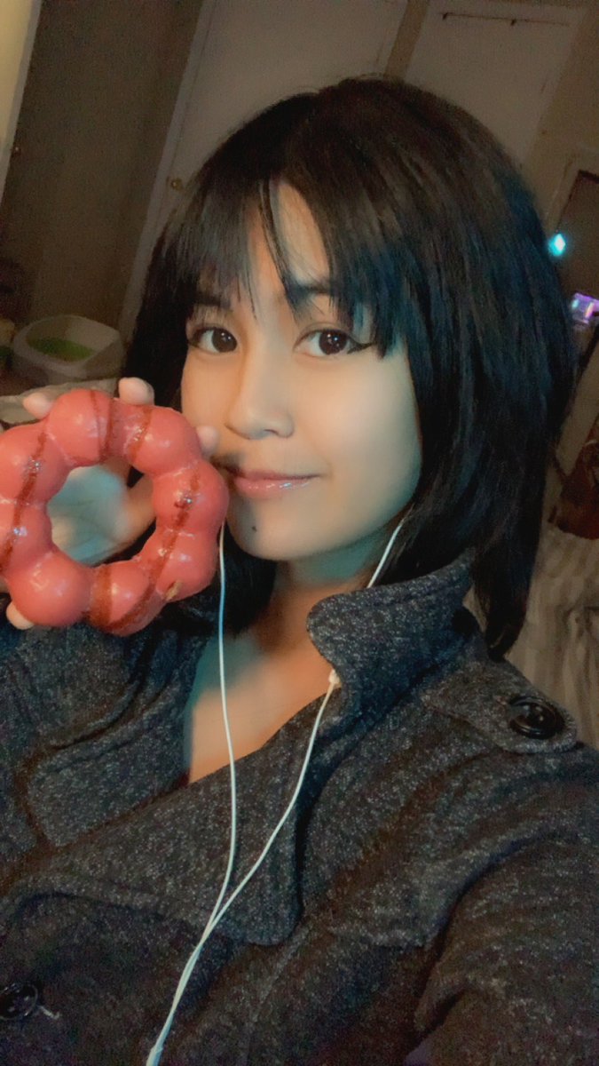 ShippingSalt's tweet image. treat urself, then go back on the grind
👋I'm live right now💜