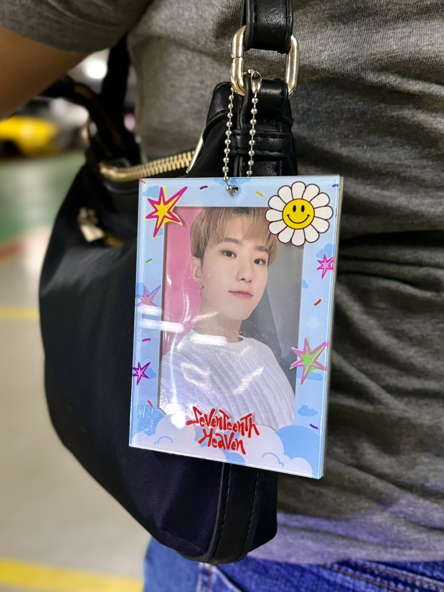 aegyolk___'s tweet photo. wts lfb Seventeen PC Holder onhand ph
Follow to Bulacan concert

‼️ Last 2 pcs onhand ‼️

₱380 only! 

✅SDD READY AGAD AGAD! 🤝 https://t.co/nzsnl7nLkM