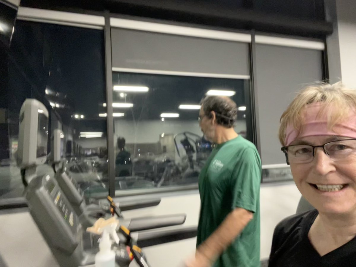 Denise13F's tweet photo. Day 1\21 bootcamp days my way @snapfitness
The pic of us @Tim13S on the treadmills reminds me of back in 2007 at "Chameleon" fitness centre. We were training for our 1st #halfmarathon & here we are -50 windchill in January 17years later doing the same. #werun2gether #running https://t.co/dtBqNG6Gmo