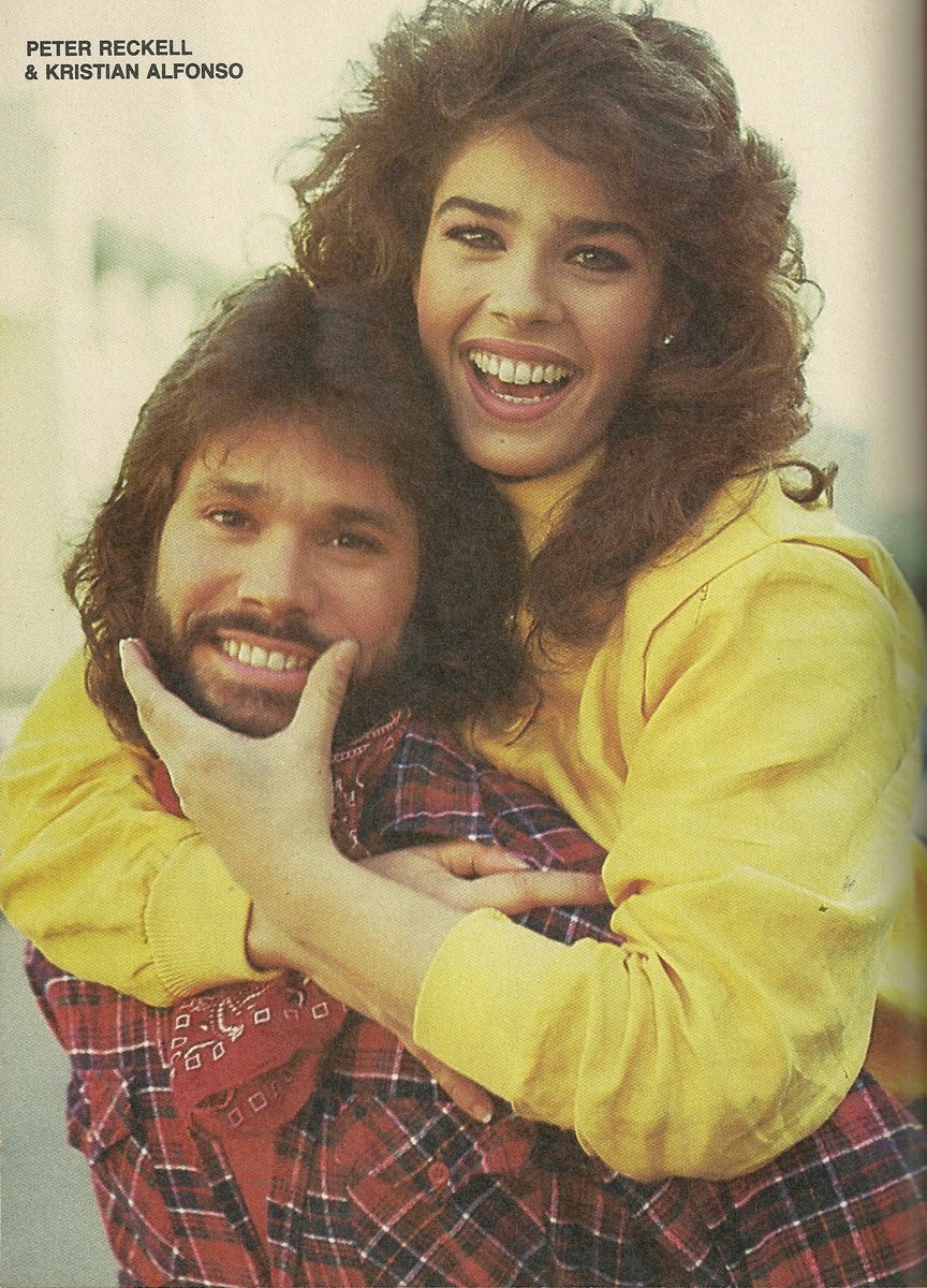 TwitchEve's tweet photo. I started watching #Days in the 80s and fell in love with the soap because of #Bope storyline and adventures. I stopped watching when @peterreckell &amp; @kristianalfonso left the soap. @DaysPeacock #BringBackBope, that's what fans truly want. https://t.co/kFMmnYyUbD