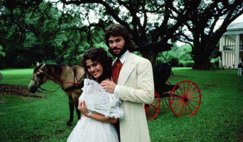 TwitchEve's tweet photo. I started watching #Days in the 80s and fell in love with the soap because of #Bope storyline and adventures. I stopped watching when @peterreckell &amp; @kristianalfonso left the soap. @DaysPeacock #BringBackBope, that's what fans truly want. https://t.co/kFMmnYyUbD