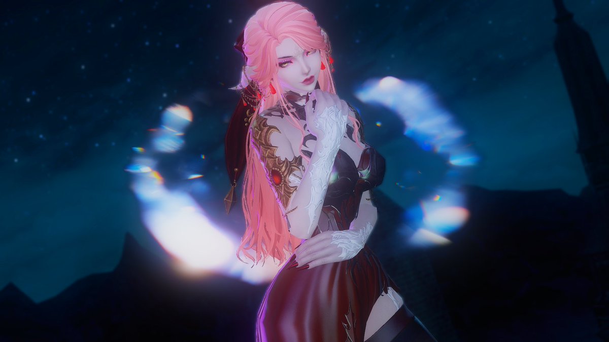 crownsthorn's tweet photo. thinking abt her... https://t.co/jP6vTfRF5O