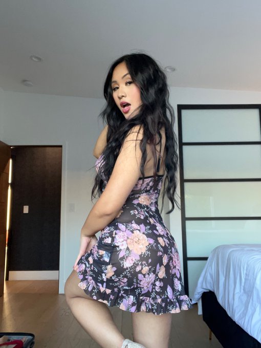 On set for @naughtyamerica today https://t.co/wcbqPZn2uy<a class="tags" href="/tag/naughtyamerica">@naughtyamerica</a>