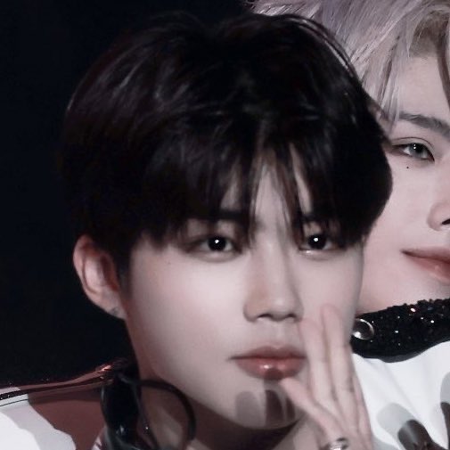 ꪒ⑅ꪒ (@jebetwo) on Twitter photo 