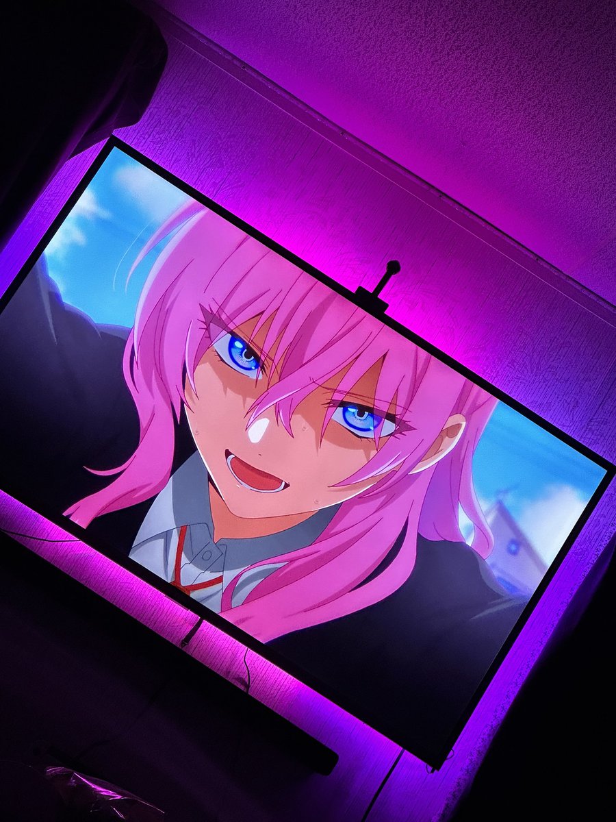 Lovemenever3's tweet photo. I wish I could watch anime with someone(by someone I mean it’d be nice to have a gf) https://t.co/puuCIKpC7b