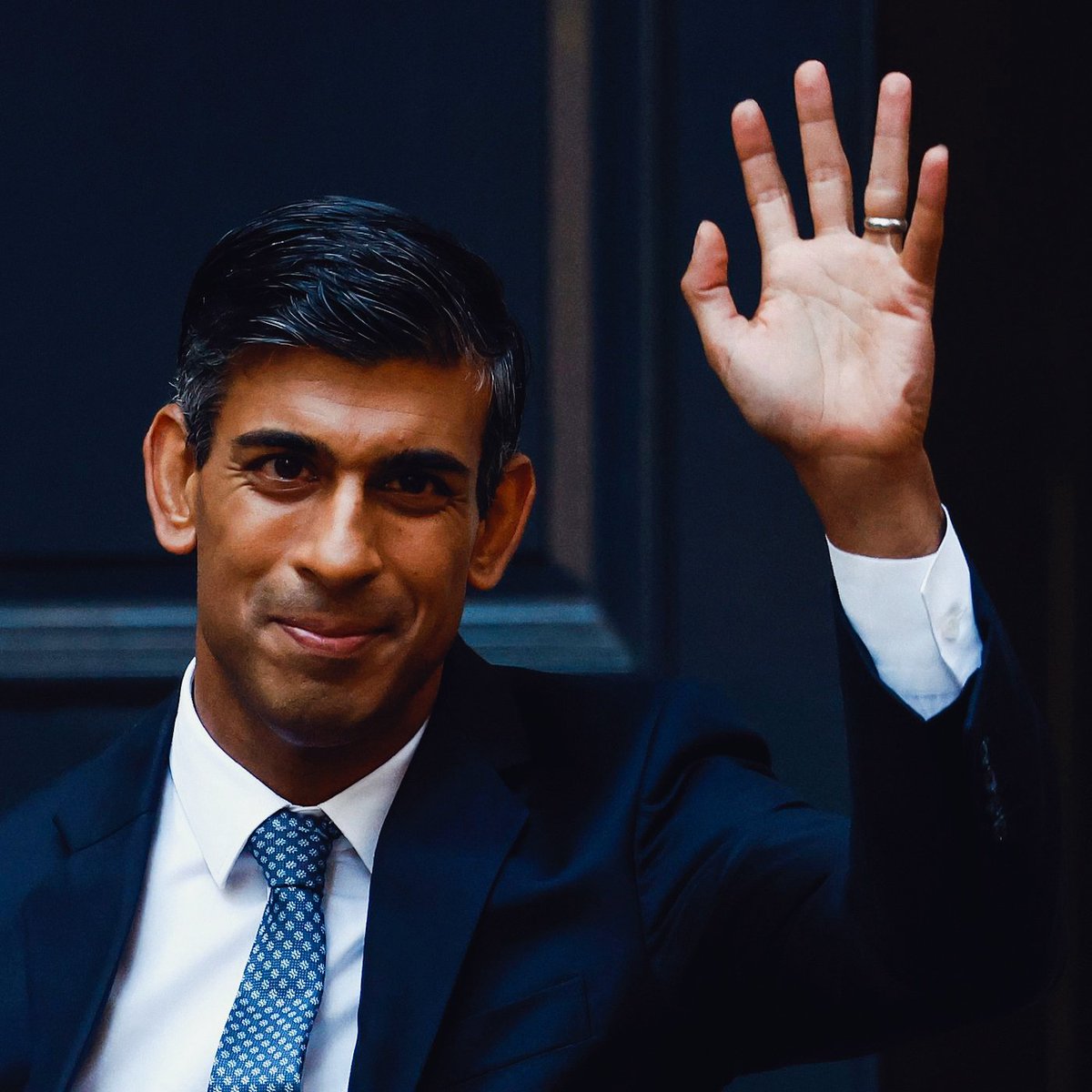 Megatron_ron's tweet image. BREAKING:

⚡ 🇬🇧 BRITAIN IS GOING TO WAR

PM Rishi Sunak has authorized military strikes against the Houthis and Yemen. (In the name of Israel)

t.me/megatron_ron