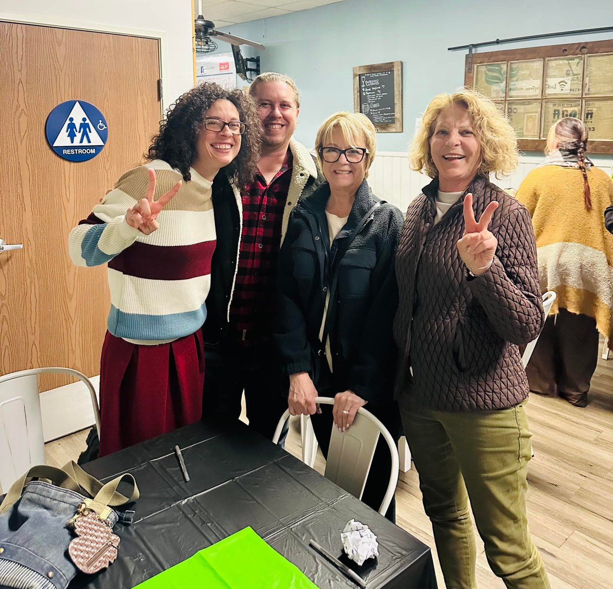 BBSVC's tweet photo. A BIG Thanks to everyone who came out to our trivia night last night at Lucky Dog Coffee! Weare looking forward to the next Big Trivia Night at Urbane Cafe in Thousand Oaks on Wednesday, January 17 from 6pm to 8pm.
https://t.co/dGeSGehhwC
#BBSVC #ItTakesLittleToBeBig @BBBSA https://t.co/rIxZU0coX2