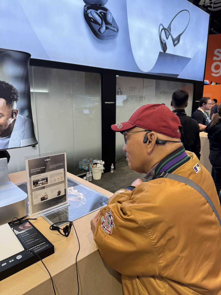 DrAntonioCSabal's tweet photo. @ShokzUSA #CES #shokz https://t.co/pKABClPYr2